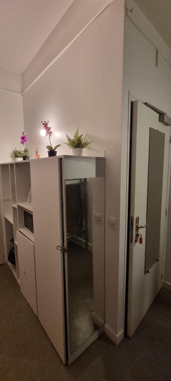 Posto Letto in Dormitorio Femminile
